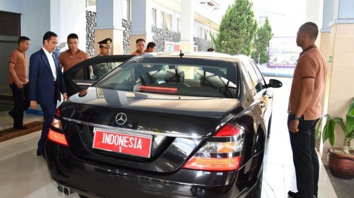 jokowi-dan-paspampres_20171218_162341.jpg