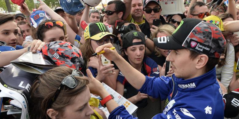 jorge-lorenzo_20160507_205239.jpg