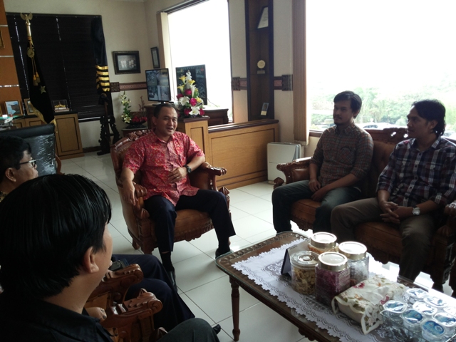 BREAKING NEWS: Ridwan Pertanyakan Kenapa Polisi Geledah Rumahnya