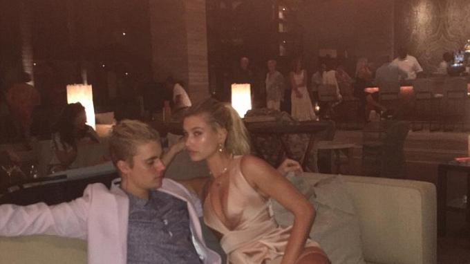 Pelayan Ini Jual Gelas Kotor Bekas Justin Bieber, Harganya Fantastis!