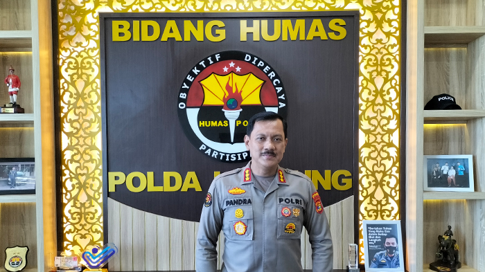 kabid-humas-polda-lampung-kombes-pol-zahwani-pandra-arsyad-patroli.jpg