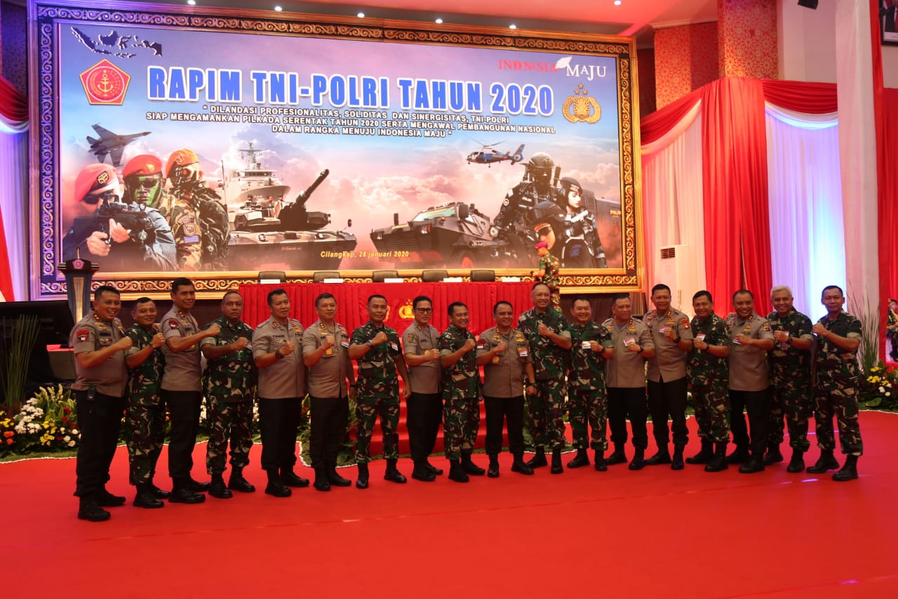 kapolda-lampung-hadiri-rapim-tni-polri.jpg