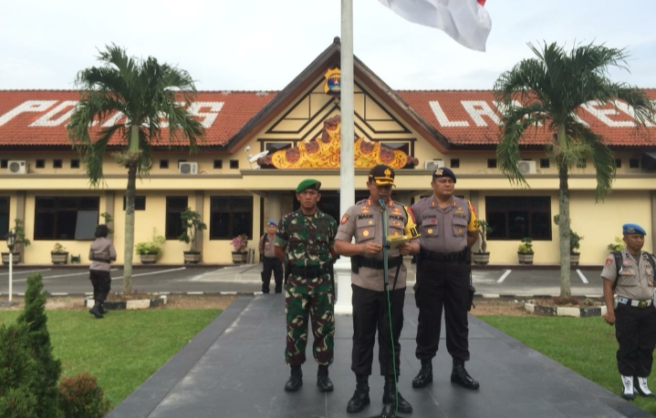 kapolres-lampung-tengah-akbp-i-made-rasma-tengah.jpg