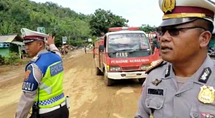 Polisi Imbau Waspada Jalan Licin, Kendaraan Diizinkan Lintasi Jalinbar Sedayu