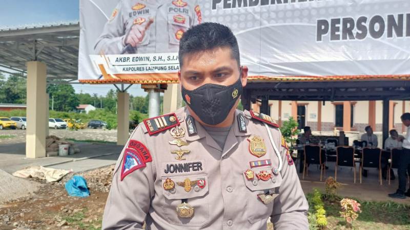 Kasat Lantas Polres Lampung Selatan AKP Jonnifer Imbau Pelajar Tertib Berlalulintas Cegah Kecelakaan