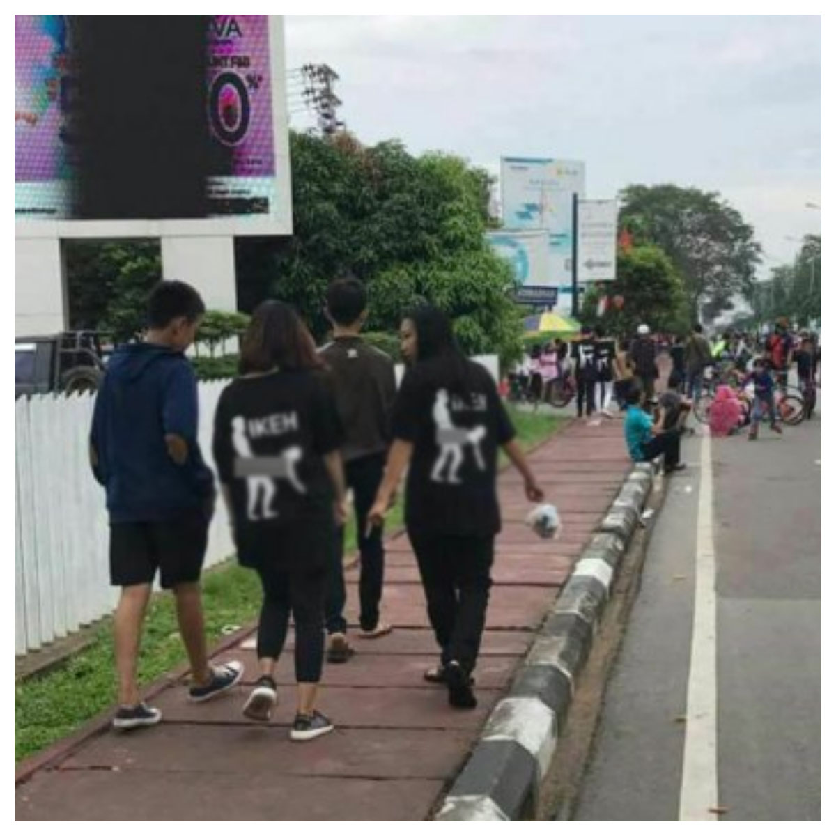 Sempat Bikin Geger, Gadis yang Mengenakan Kaus Ikeh 69 Blakblakan