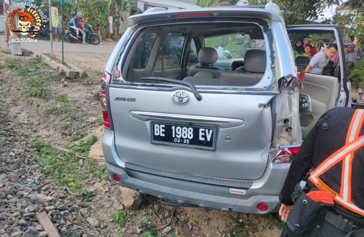 kecelakaan-kereta-di-lampung-selatan-2.jpg