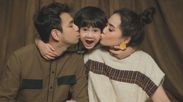 kelakuan-rafathar-bikin-raffi-ahmad-dan-nagita-slavina-gagal-berhubungan-intim.jpg