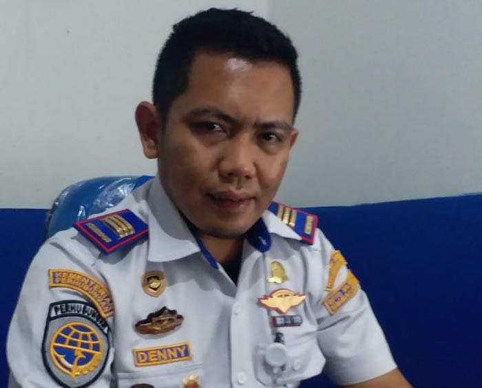 Kepala Terminal Tipe A Rajabasa Denny Widjan Hobi Memodifikasi Mobil