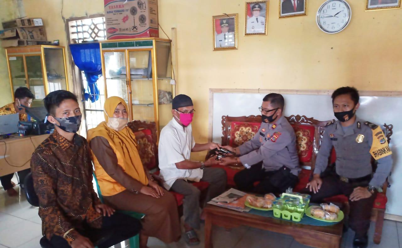 Kepolisian Sub Sektor Mesuji Terima 17 Senpi Rakitan Milik Warga