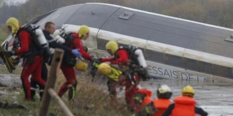 10 Orang Tewas Setelah KA Cepat Perancis Kecelakaan Saat Uji Coba