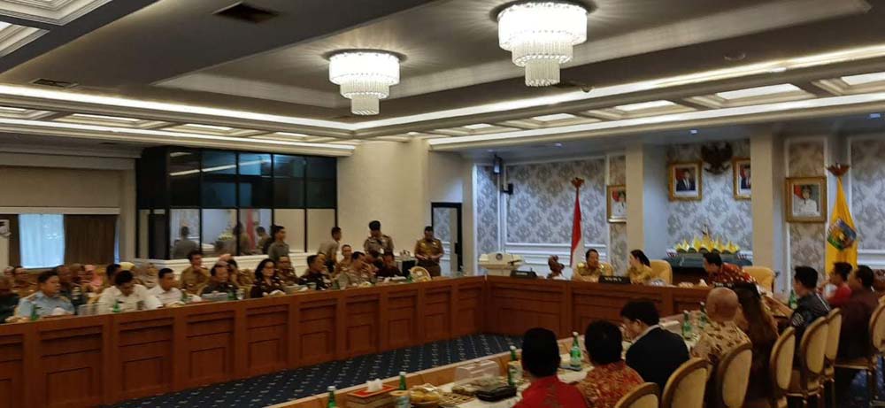 BREAKING NEWS - Puan Maharani Kunker ke Pemprov Lampung, Gelar Pertemuan Tertutup dengan Gubernur