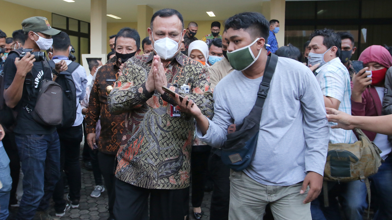 ketua-kpk-firli-bahuri-pastikan-segera-umumkan-tersangka-baru-kasus-korupsi-lampung-selatan.jpg