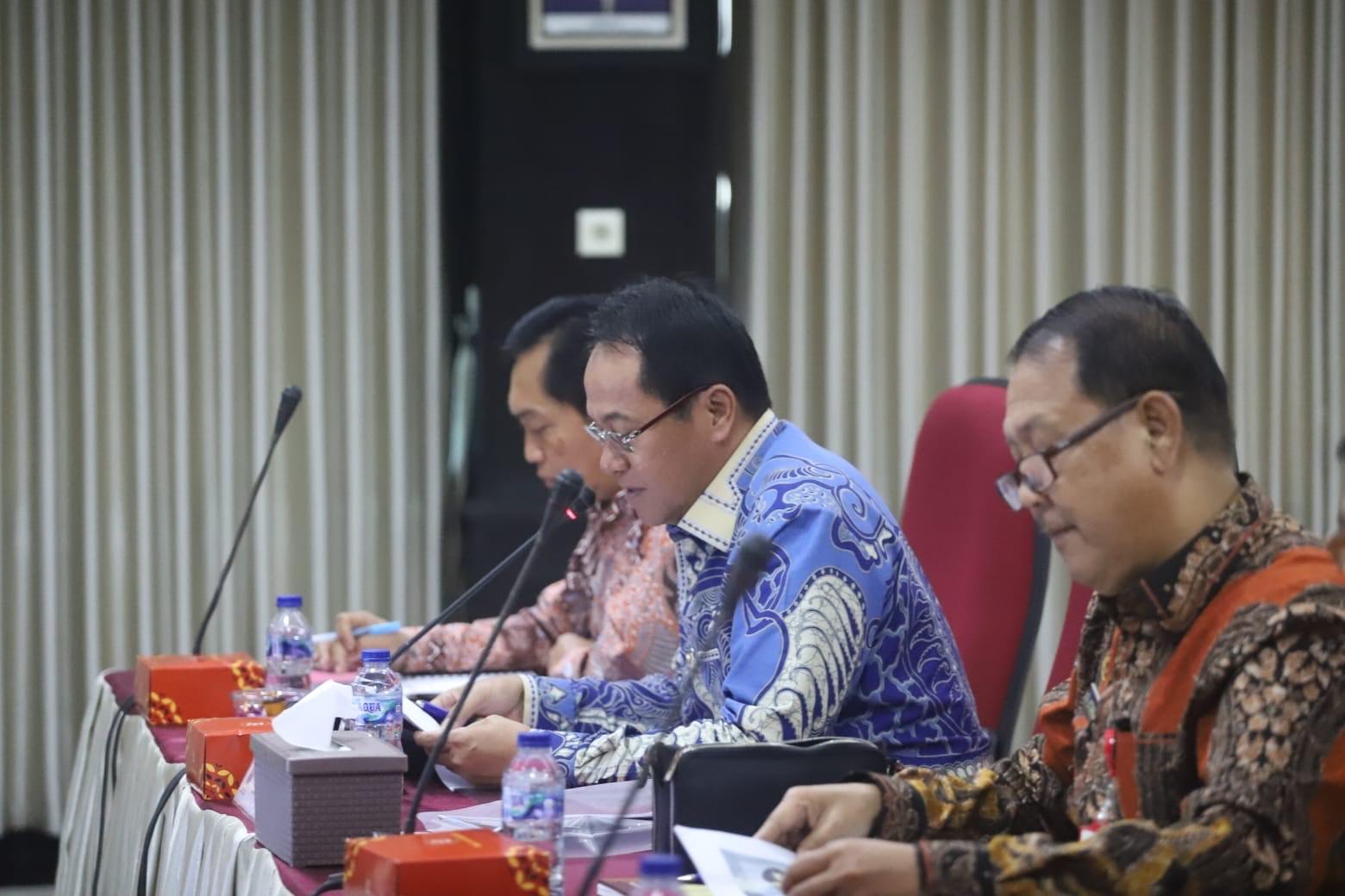 kinerja-dan-evaluasi-triwulan-IV-periode-Oktober-Desember-2023-di-Kemendagri-Jakarta-Pusat.jpg