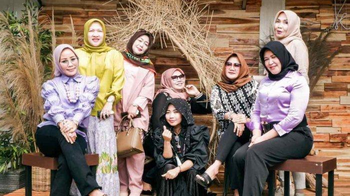 Vintage dan Modern, Ragam Pilihan Spot Kongko di D Arch Cafe and Resto