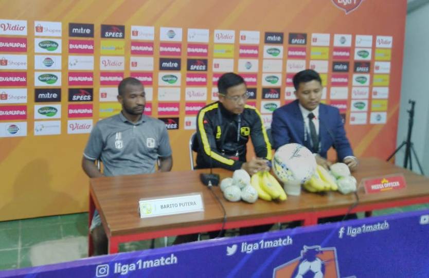 konpers-perseru-badak-lampung-fc-vs-barito-putera-2.jpg