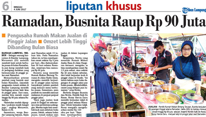 Raup Rp 90 Juta, Pengusaha Rumah Makan Jualan di Pinggir Jalan Selama Ramadan