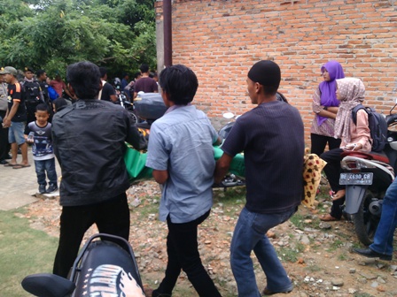 BREAKING NEWS: Sakiem Nekat Gorok Anaknya dan Gorok Lehernya Sendiri