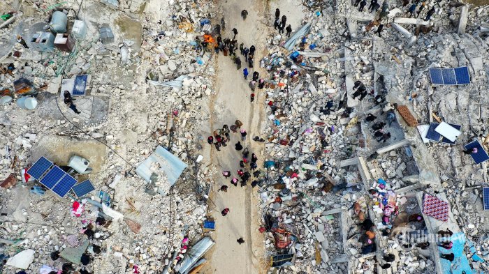 korban-meninggal-gempa-di-turki-14000-orang.jpg