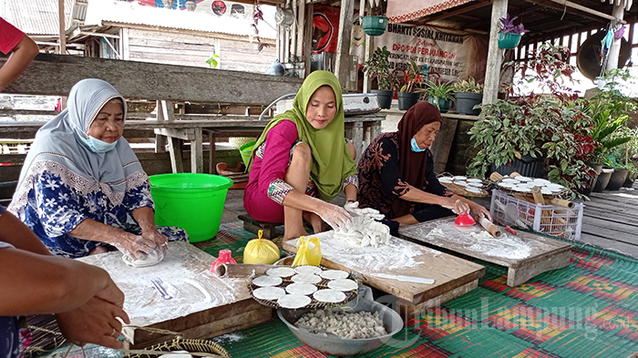 Kuliner Lampung, Kerupuk Khas Mesuji Buatan KU Mawar Merah, Harga Mulai Rp 10 Ribu