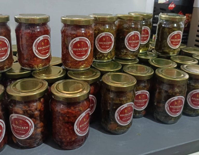 Kuliner Lampung, Nena Shop Jual Sambal Kemasan hingga Camilan Donat dengan Harga Terjangkau