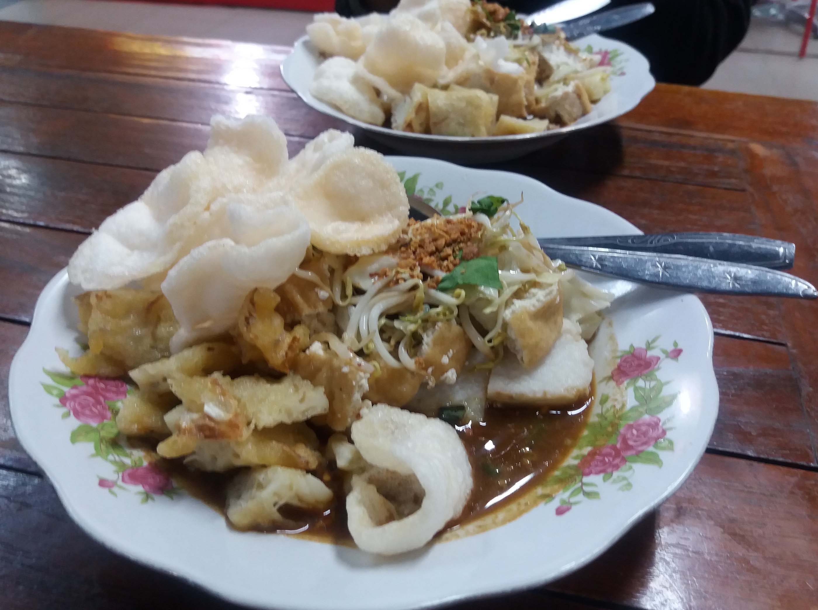 kupat-tahu-magelang-mbak-mimin_20160902_112406.jpg