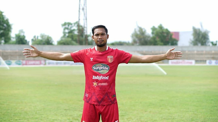 libur-ala-bek-badak-lampung-saepulloh-maulana-eks-persib-bandung-urus-bisnis-pakaian.jpg