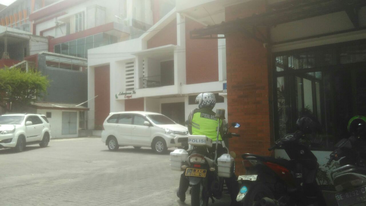 Mobil Honda HRV Milik Keponakan Menteri Pertahanan Raib di Parkiran Apotek Enggal