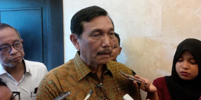 Ratusan TKA China  Masuk Indonesia Mulai Bulan Depan, Luhut Sebut Buruh China untuk Proyek Litium