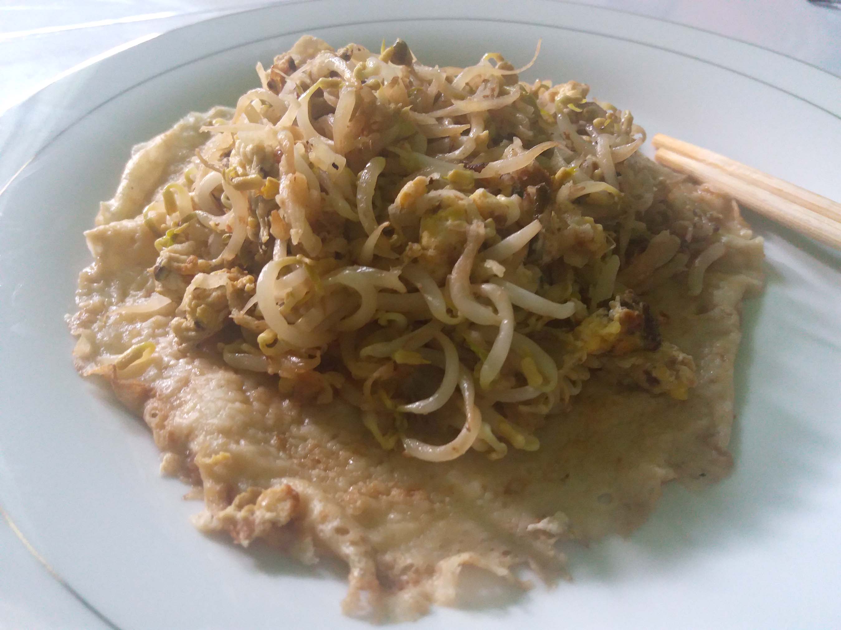 Cicipi Lumpia Basah ala Warung Esya, Porsinya Banyak Rasanya Juga Nendang