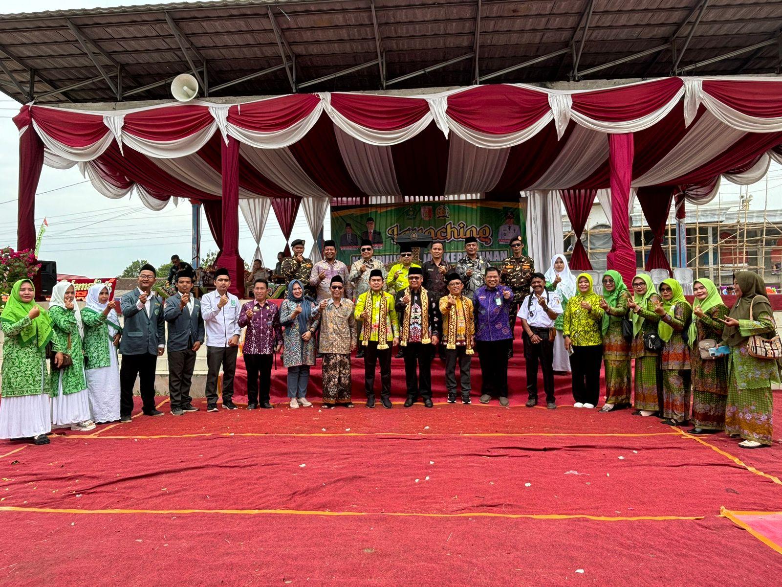 Kakanwil Kemenag Lampung Launching Kampung Tunggal Warga sebagai Kampung Sadar Kerukunan - luncurkan-Kampung-Tunggal-Warga3.jpg