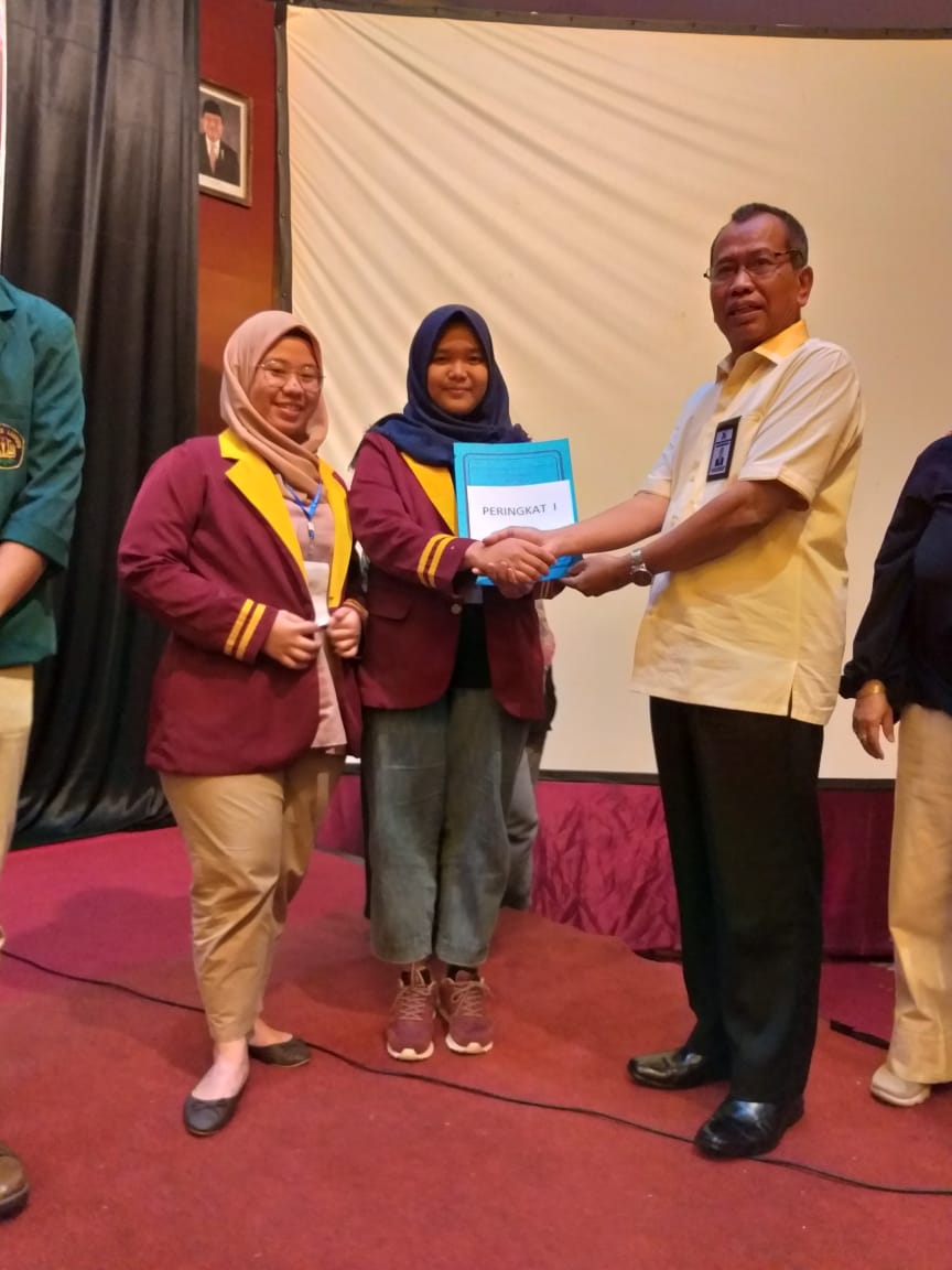 Teknokrat Raih Juara 1 Lomba Debat Bahasa Inggris NUDC L2DIKTI Wilayah II