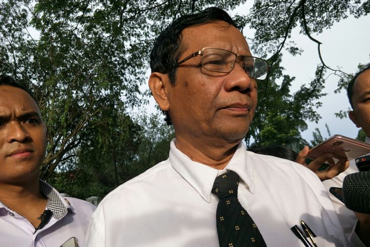 Mahfud MD Sebut Dokumen dari Veronica Koman untuk Jokowi Hanya Sampah