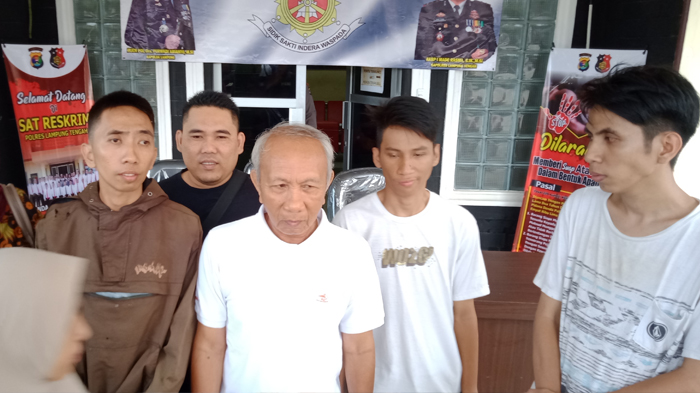 mayat-pns-tanpa-tangan-yang-ditemukan-di-lamteng-tak-miliki-musuh-sepupu-korban-pelaku-keji.jpg