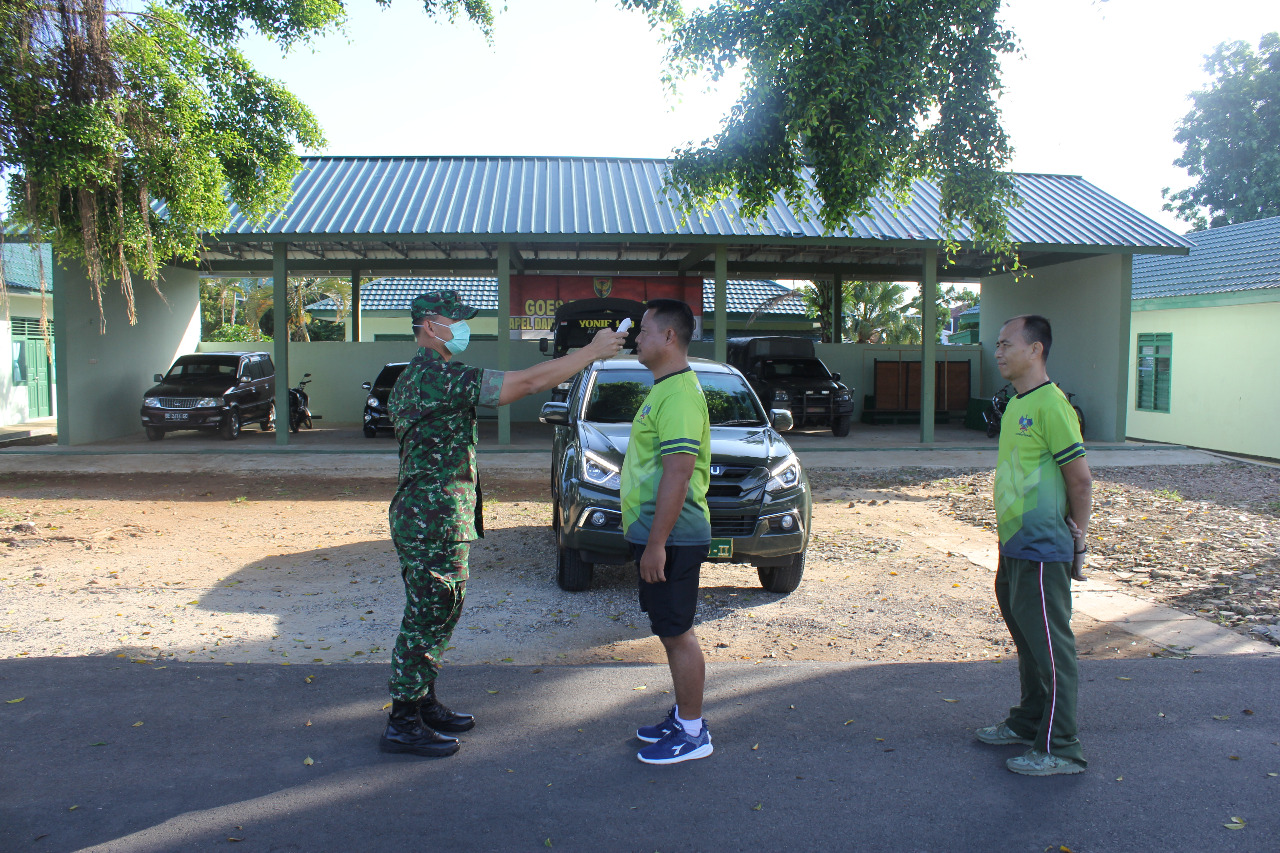 Mencegah Merebaknya Virus Corona Kodim 0410/KBL Laksanakan Olah Raga Rutin di Lapangan