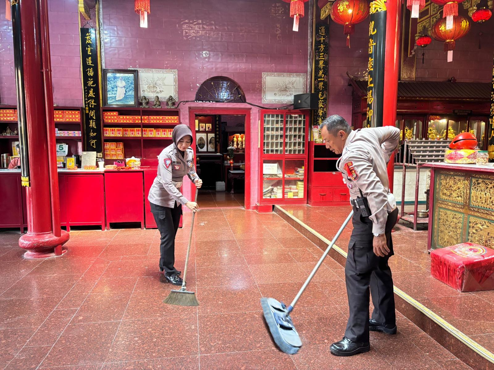 Polantas di Bandar Lampung Polda Lampung Gelar Bakti Sosial di Tempat Ibadah