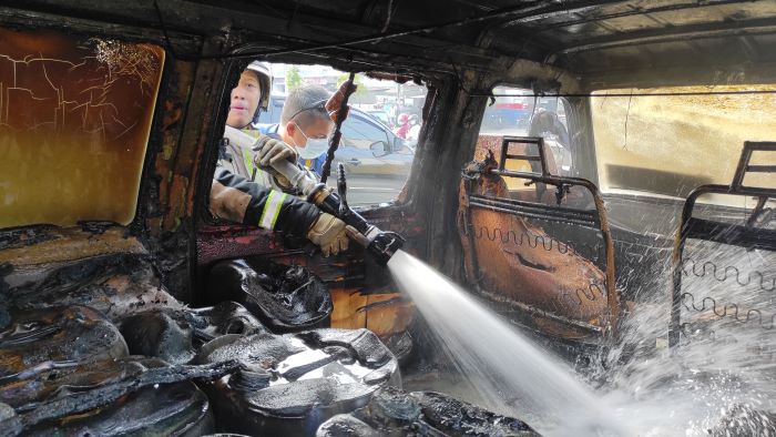 Beli Pertalite Harga Khusus, Mobil Terbakar di Bandar Lampung Bawa Banyak Jeriken