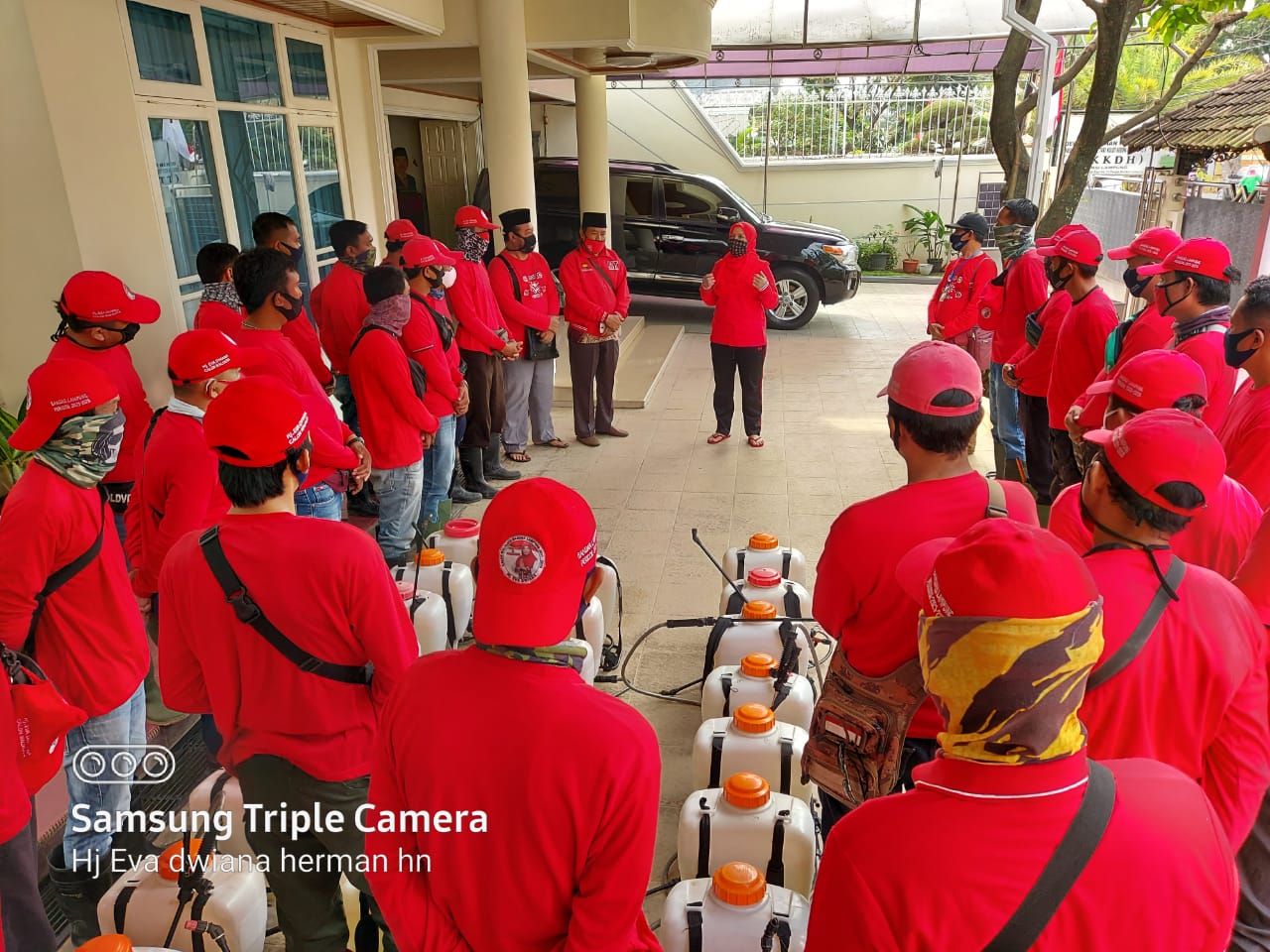 Kembali, MTRH Lampung Semprot Disinfektan di 3 Kelurahan Kecamatan TbS