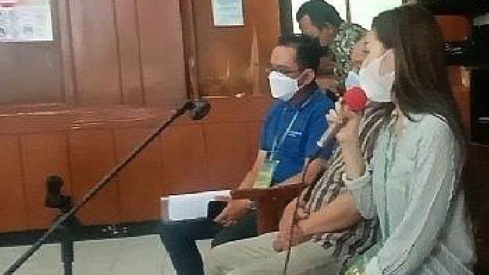 oknum-polisi-di-surabaya-sewa-mahasiswi-rp-11-juta-untuk-pesta-di-hotel.jpg
