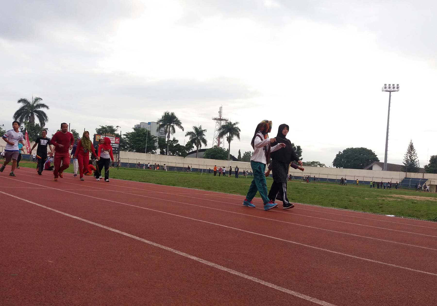 Polisi Tewas Tertimpa Tiang Gawang Saat Sedang Begini