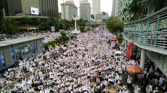 Saling Lempar Izin Reuni Alumni 212 - Begini Kata Anies, Simak Juga Komentar Sandi