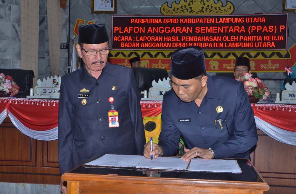 DPRD Lampura Gelar Paripurna KUAPPAS Atas Perubahan APBD TA 2018