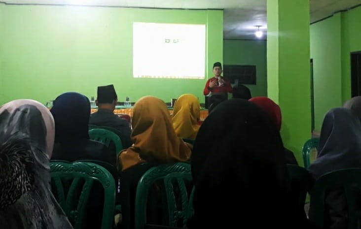 Warga Nahdliyin Lampung Tengah Diajari Desain Grafis