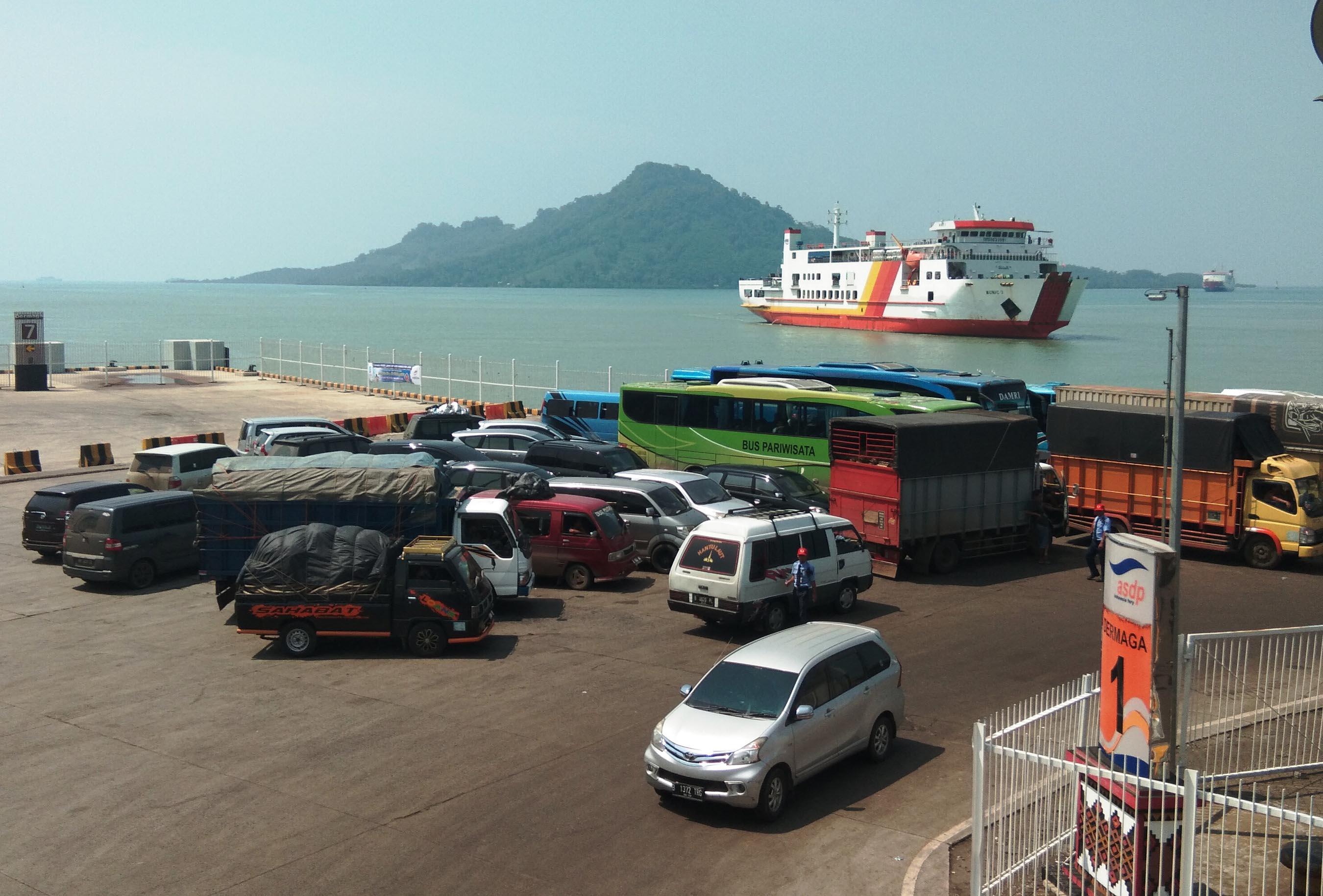 BREAKING NEWS - Menhub Akan Tinjau Pelayanan Nataru di Pelabuhan Bakauheni Siang Ini