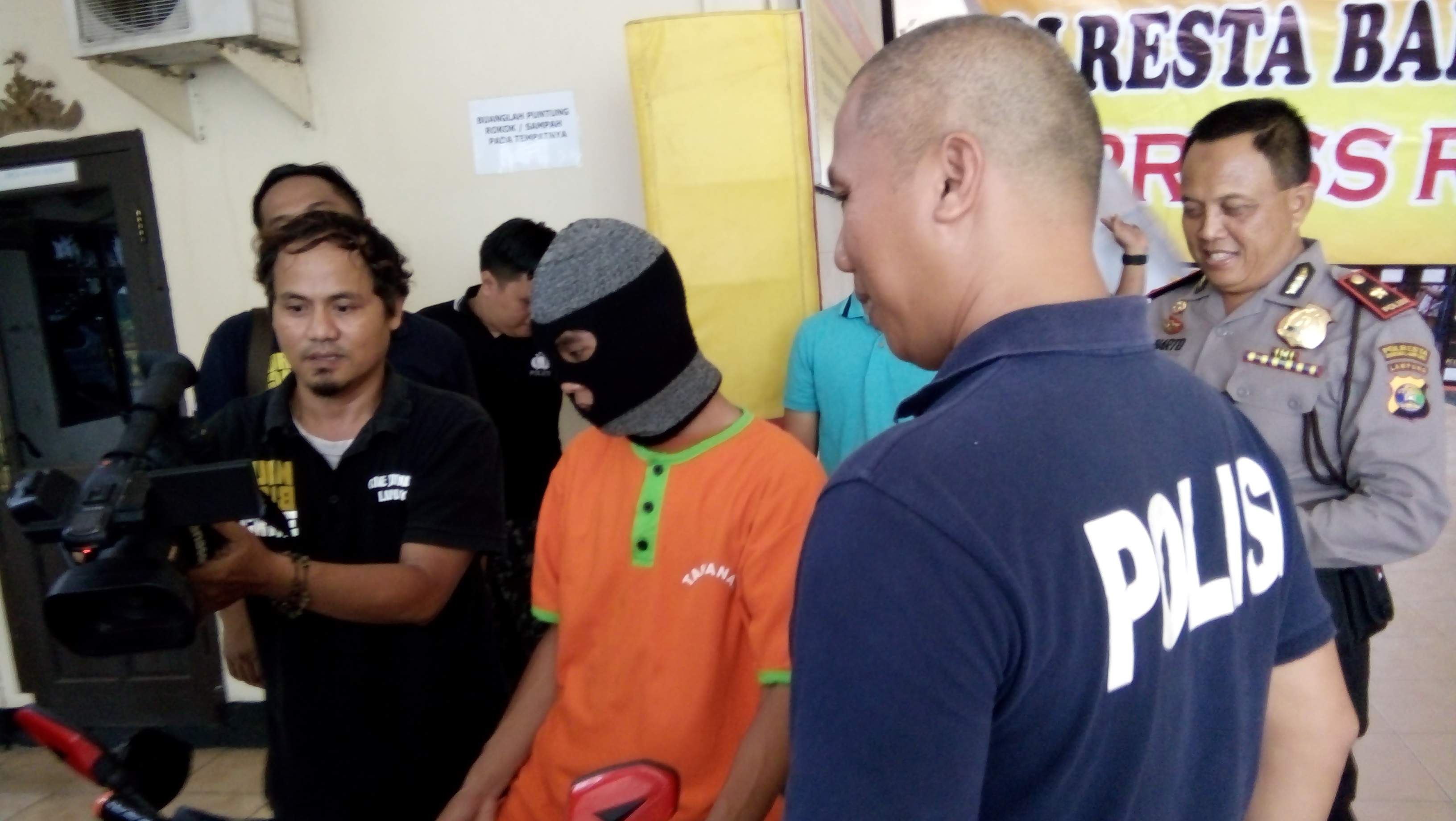 pelaku-jambret_20171114_160958.jpg