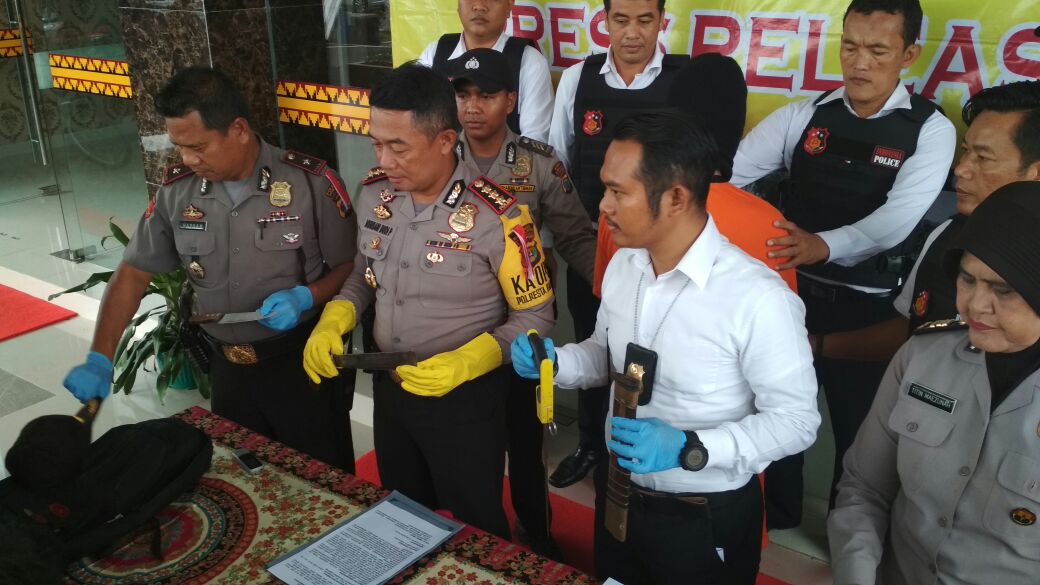 pelaku-pembunuhan-di-sukadanaham-tertangkap_20180305_174918.jpg
