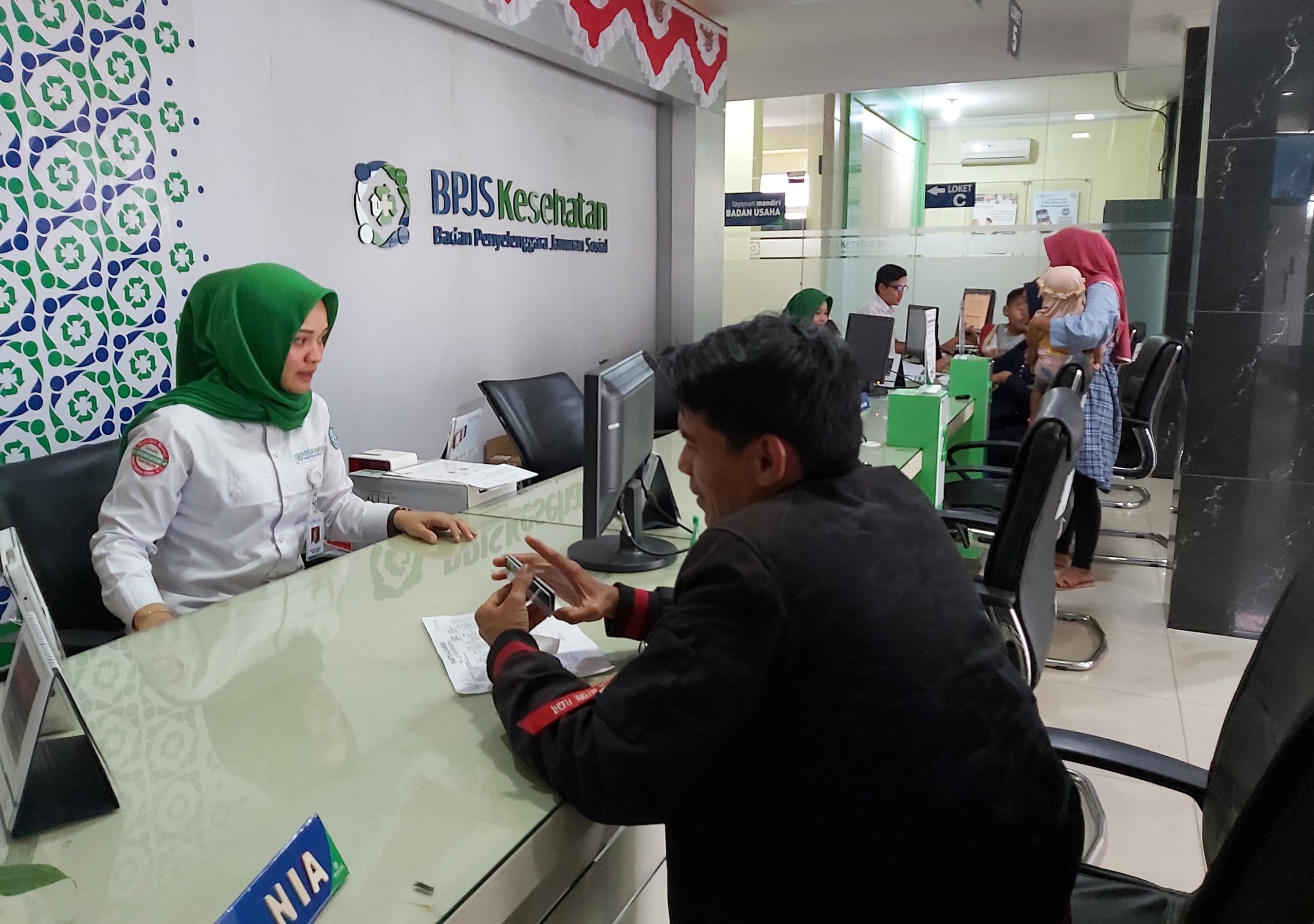 pelayanan-di-kantor-bpjs-bandar-lampung.jpg