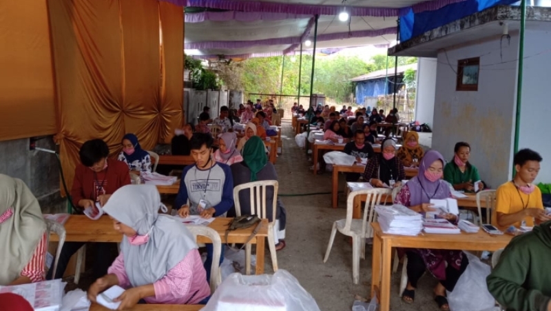 KPU Libatkan 100 Orang dalam Pelipatan Surat Suara Pilkada Lampung Tengah 2020