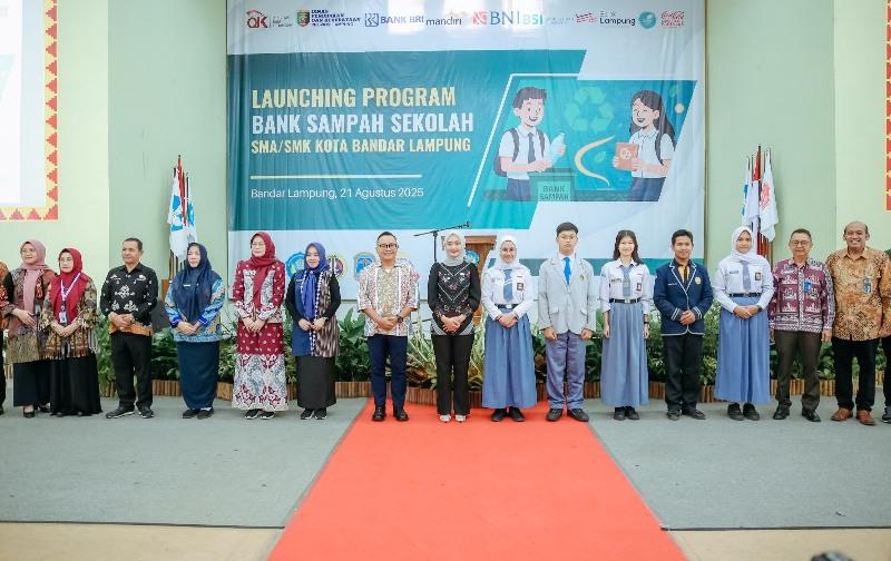 Pemprov Lampung Luncurkan Program Bank Sampah Sekolah