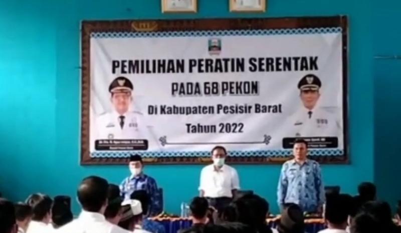 pembekalan-calon-peratin-di-pesisir-barat.jpg